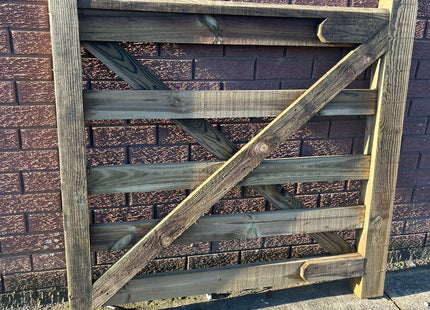 Timber Gate 1.18mm wide x 1200 high – Eva Timber